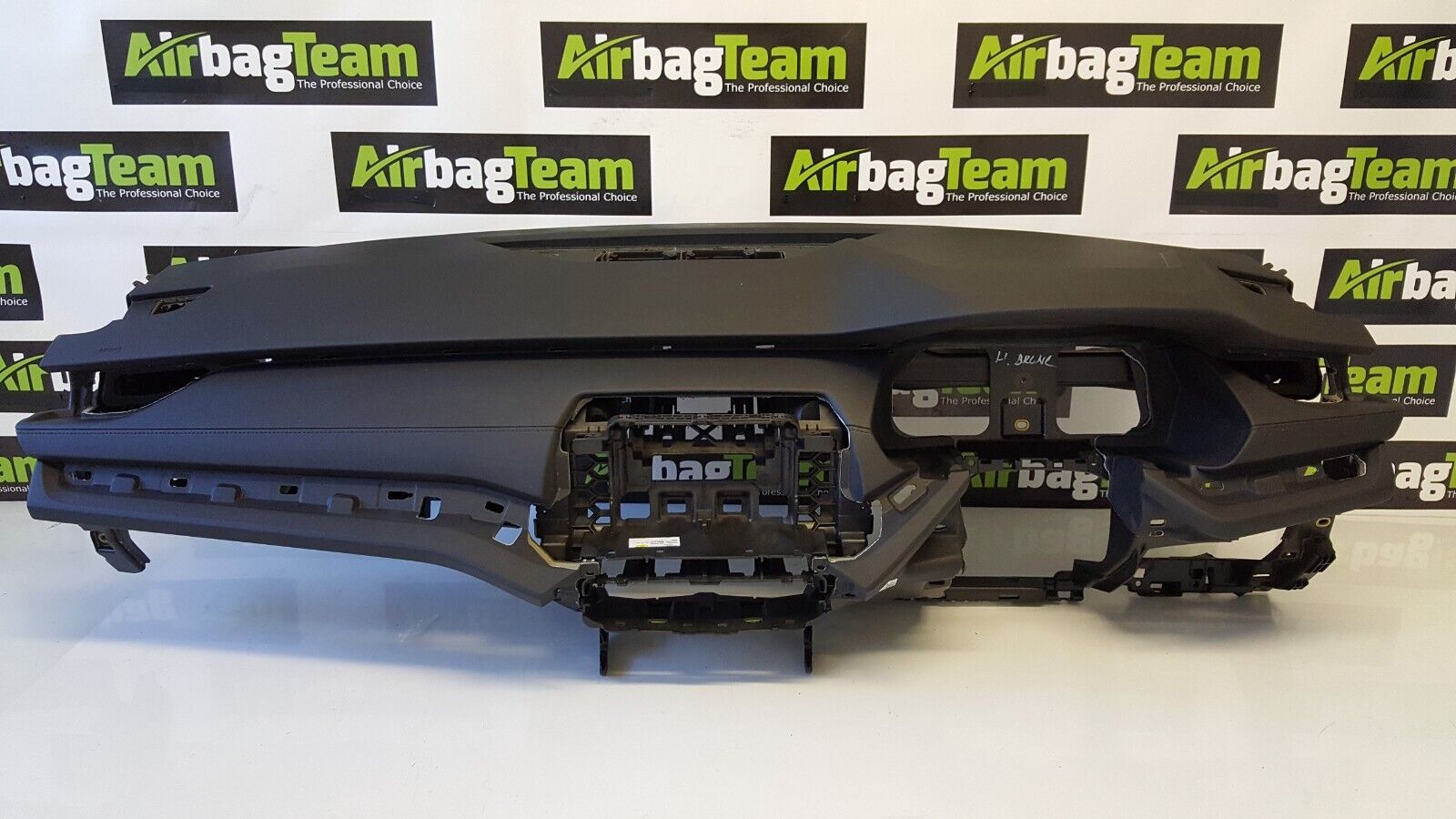 Skoda-Octavia-2019-2022-Dashboard-255937681287
