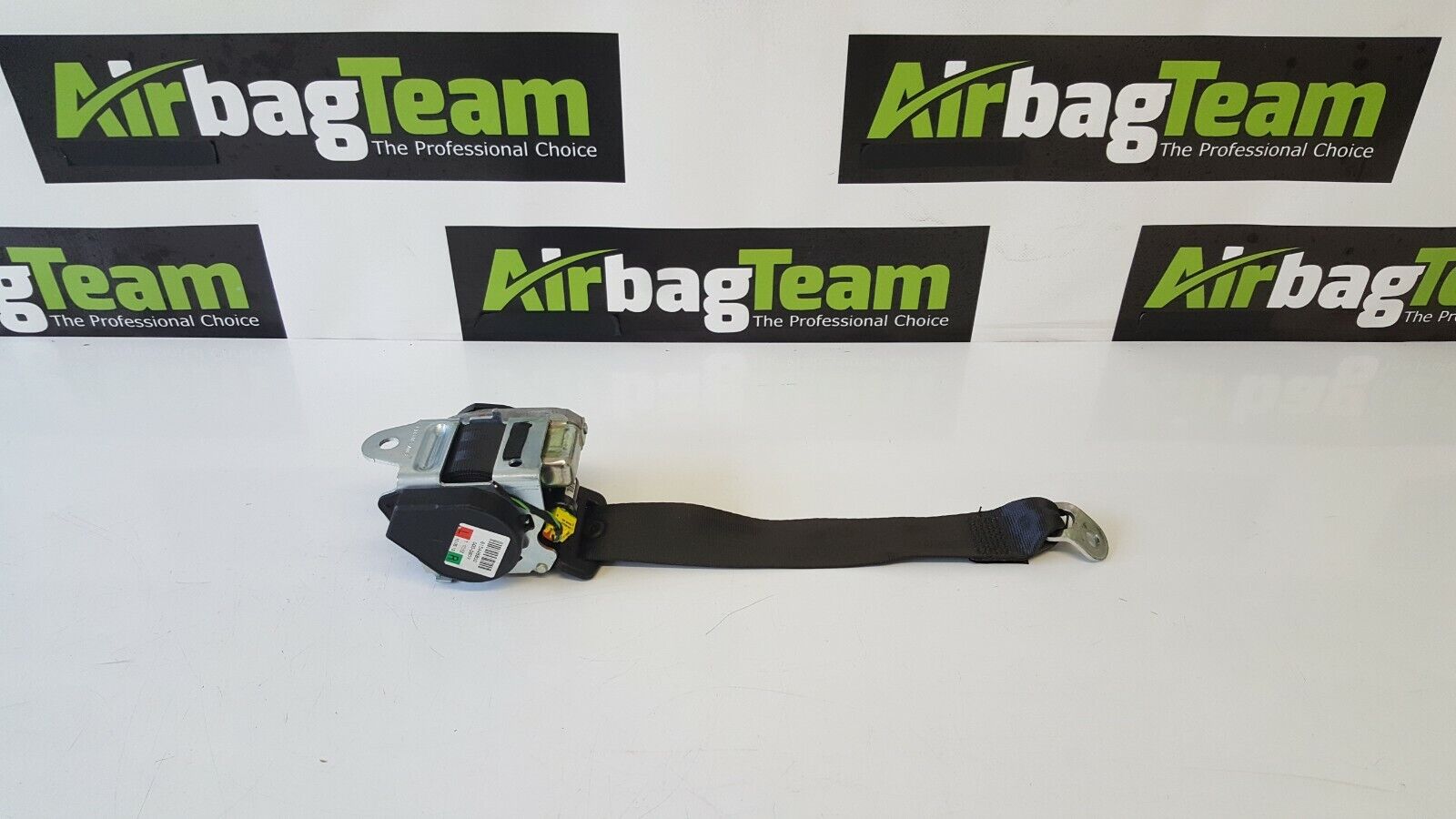 Skoda-Superb-2008-2015-NSR-Nearside-Passenger-Rear-Seatbelt-255758949137