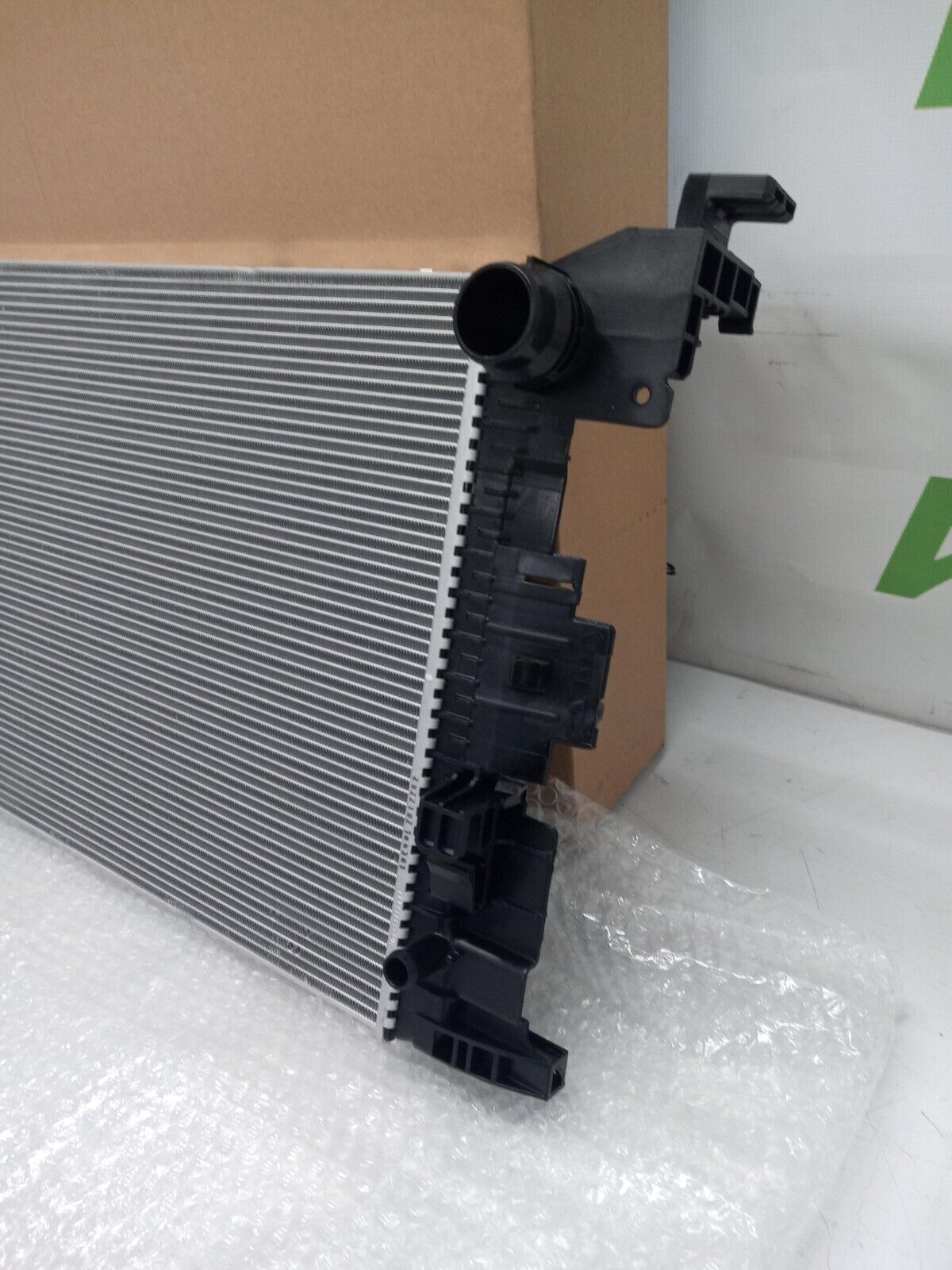 Volvo-XC60-2018-Onwards-Engine-Cooling-Radiator-31410895-256263133987-2