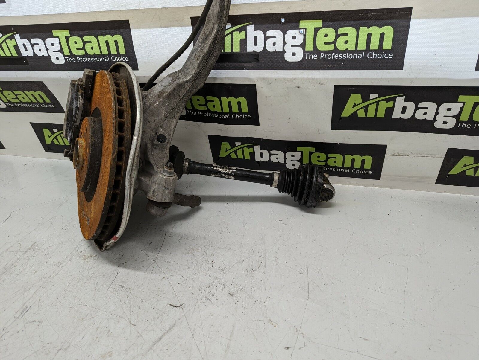 Volvo-XC90-2015-Onwards-NSF-Nearside-Passenger-Front-Hub-Leg-255477644587-2