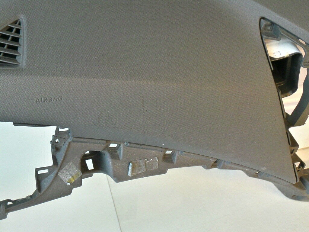 Hyundai-Veloster-2012-2014-Dashboard-Black-254342360818-8