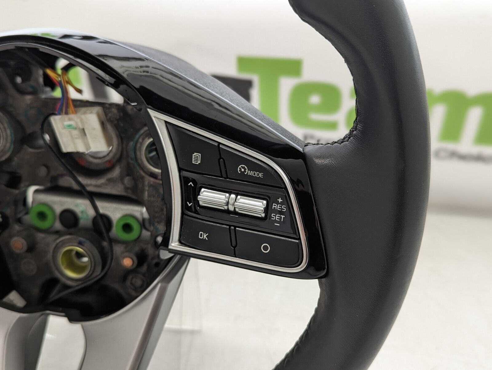 Kia Ceed 2018 Onwards Leather Multifunction Steering Wheel