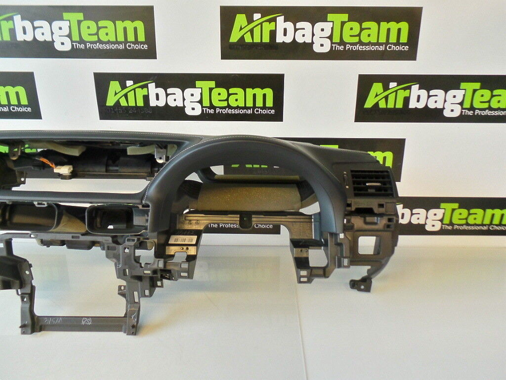 Lexus-GS300-2013-Onwards-Dashboard-Black-Leather-Grey-Stitch-253323378278-6