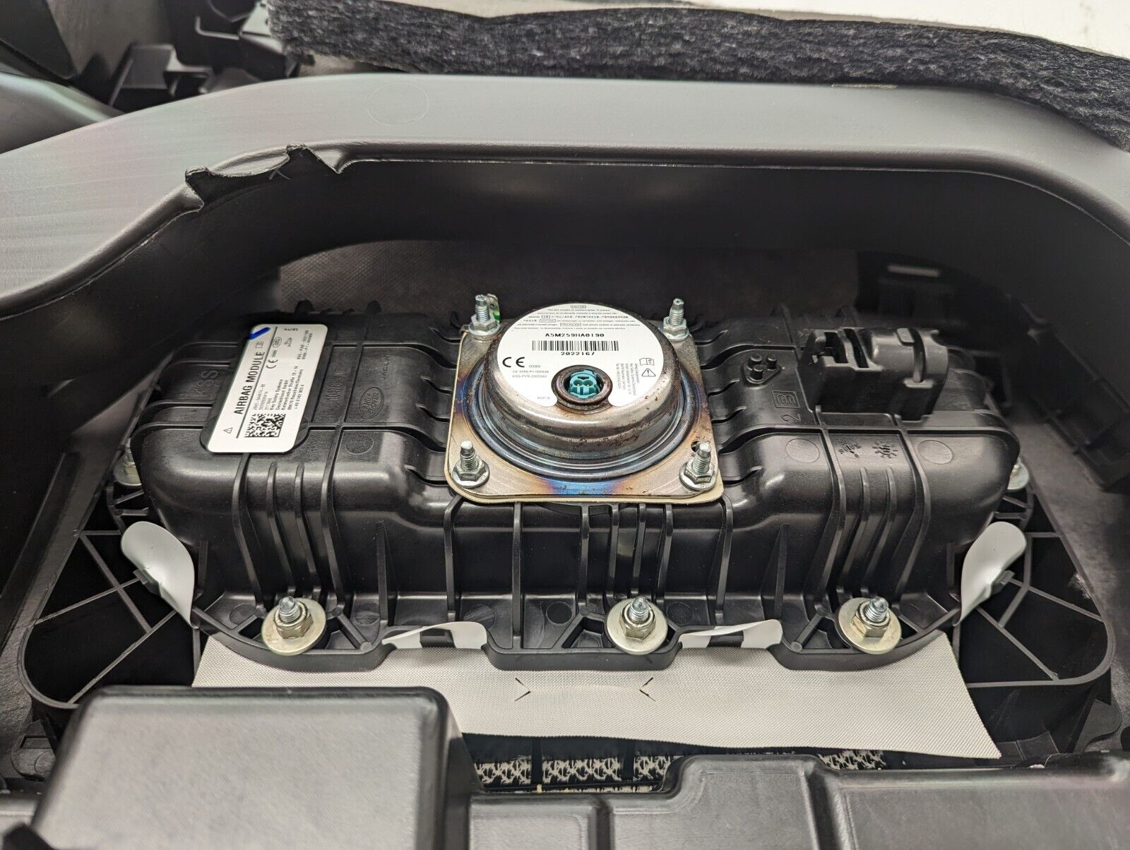 Range-Rover-Velar-L560-2016-Onwards-NSF-Nearside-Passenger-Front-Airbag-255343833648