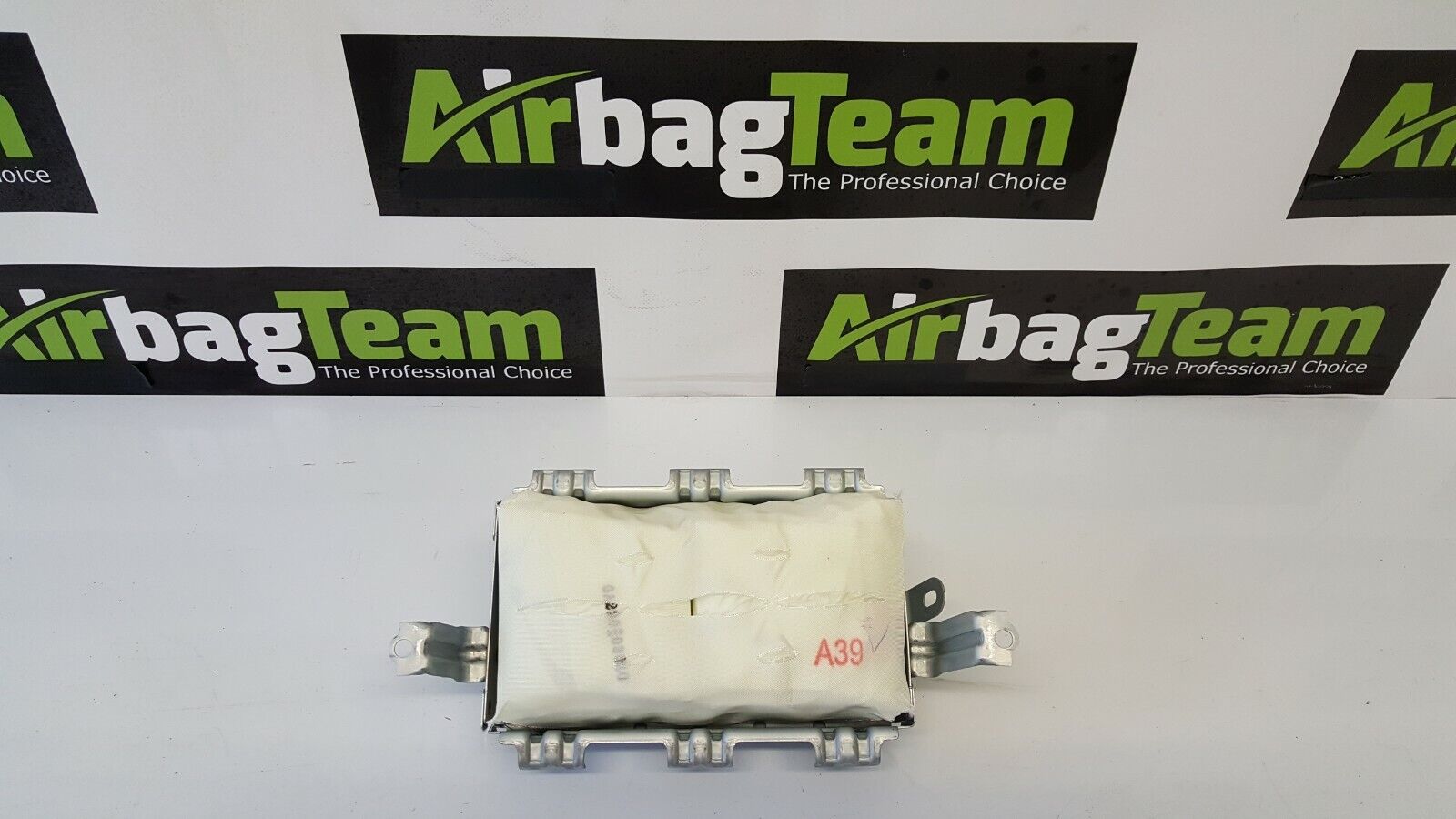 Toyota-Hilux-2016-Onward-NSF-Nearside-Passenger-Front-Airbag-254655383758