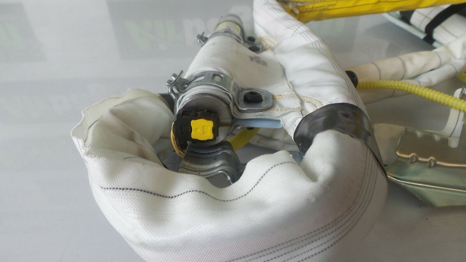 Toyota-Verso-2013-Onwards-Passenger-Side-Roof-Curtain-Airbag-NS-264835706308-2