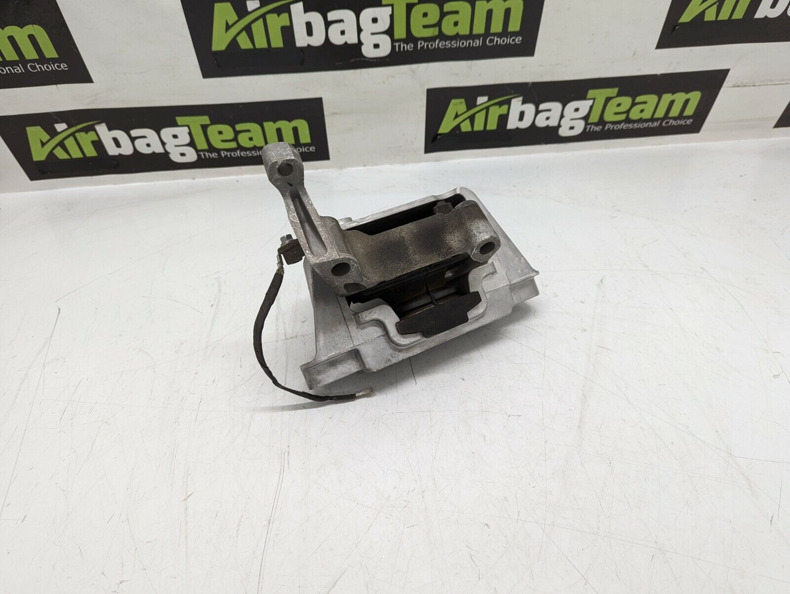 Volvo-XC40-2018-Onwards-OSF-Offside-Driver-Front-Engine-Mount-32139913-255477678568-2