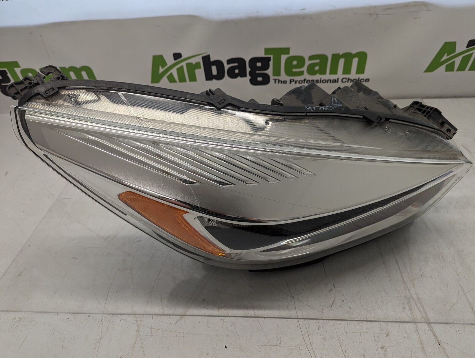 Ford-Kuga-2012-2019-OSF-Offside-Driver-Front-Halogen-Headlight-GV4113W029BF-256110715709-2