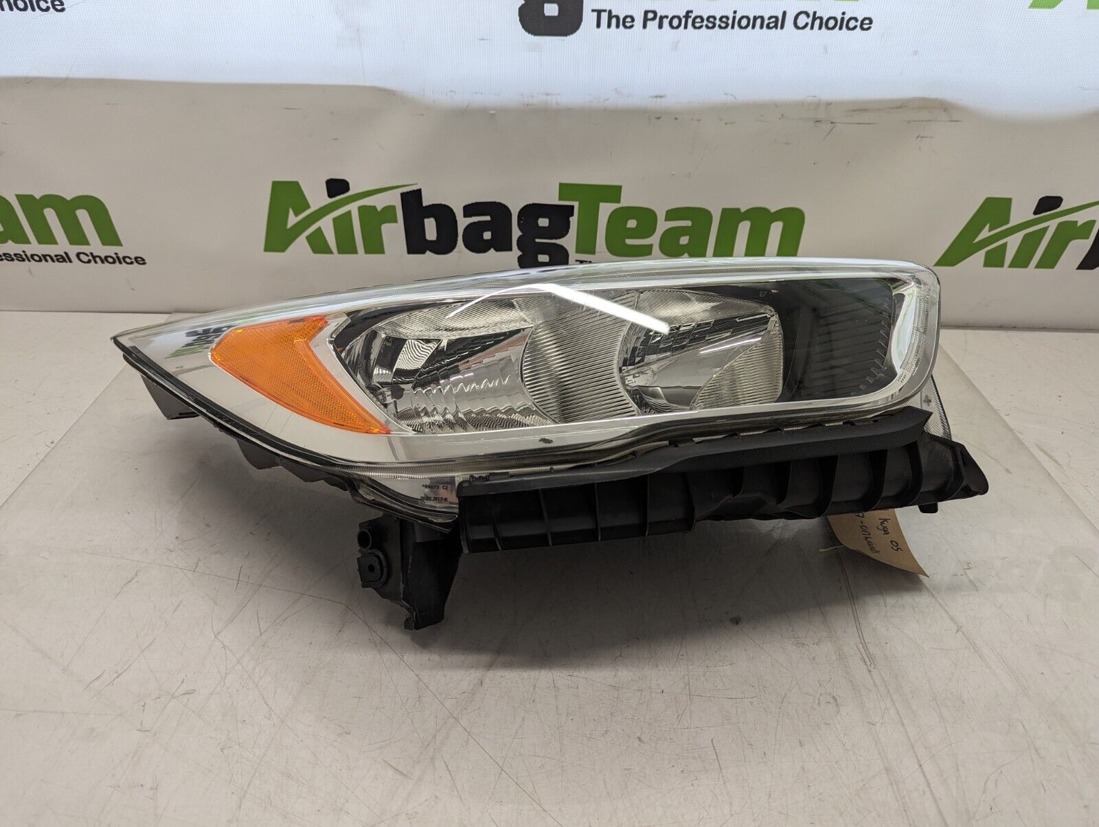 Ford-Kuga-2012-2019-OSF-Offside-Driver-Front-Halogen-Headlight-GV4113W029BF-256110715709