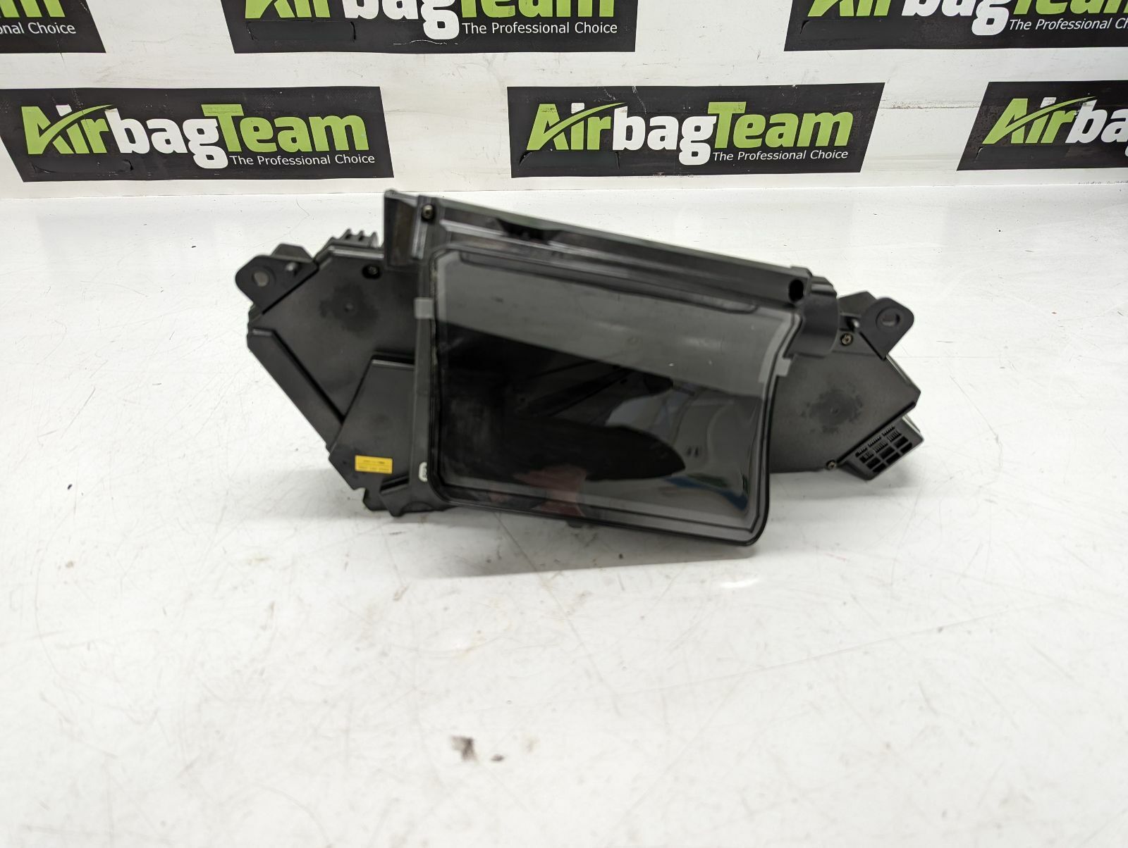 Jaguar-F-Pace-SVR-2016-On-Dashboard-Heads-Up-Display-HUD-Screen-H7A3-19G468-AC-255269389229