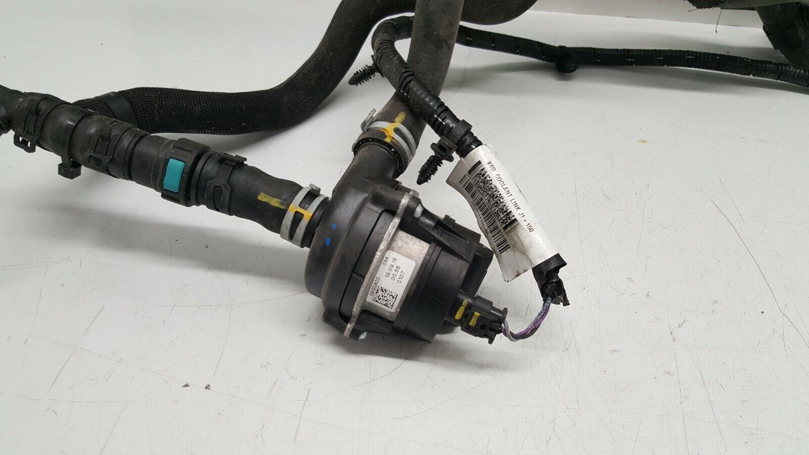 Land-Rover-Range-Rover-Sport-14-Onwards-L494-30-Water-Pump-Pipes-EPLA8501BD-255084635029-2