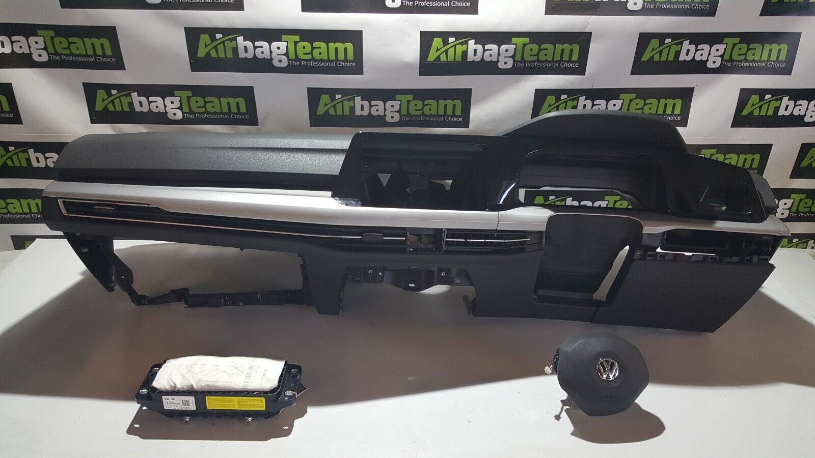 VW-Volkswagen-Golf-MK8-19-On-Airbag-kit-Dash-Driver-Passenger-Seatbelt-ECU-255716427799