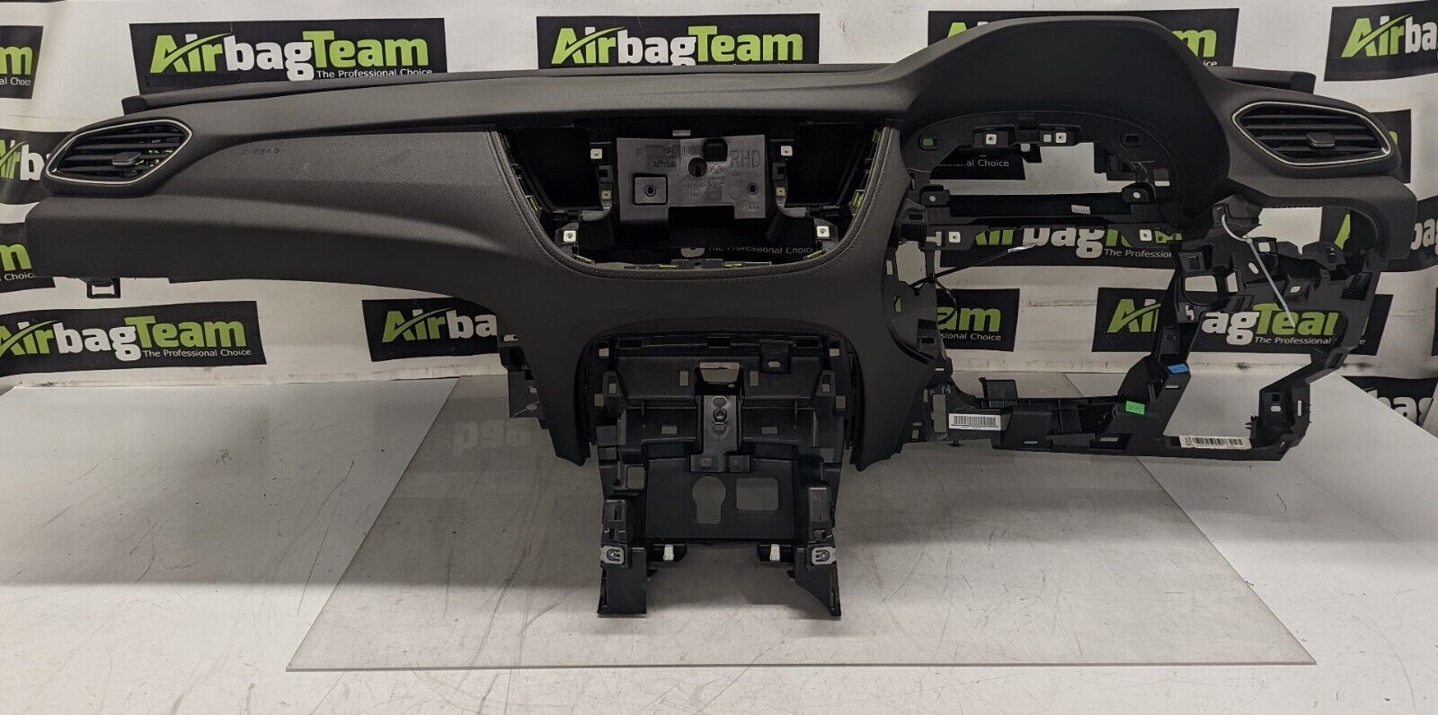 Vauxhall-Grandland-X-2017-2021-Dashboard-266154115059-2